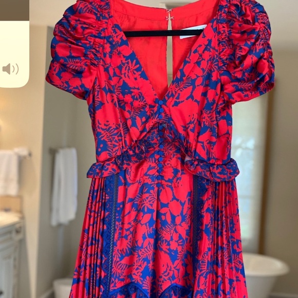 Beautiful Self-Portrait dress with lace never worn - Picture 2 of 6